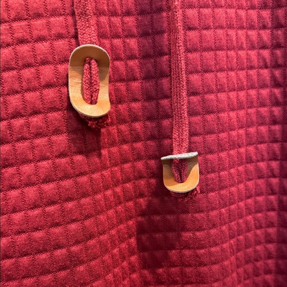 Men's Maroon Textured Hoodie - Picture 3 of 6